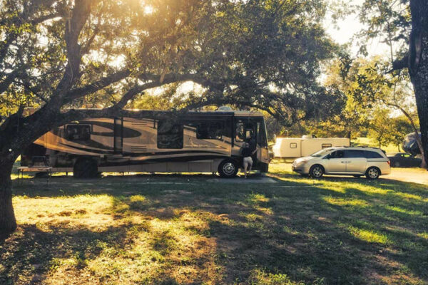 Larged-RV-Parked-At-Our-RV-Park-In-San-Antonio